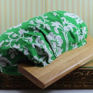 Pretty Vintage Green and White fabric bag with Wood Handle